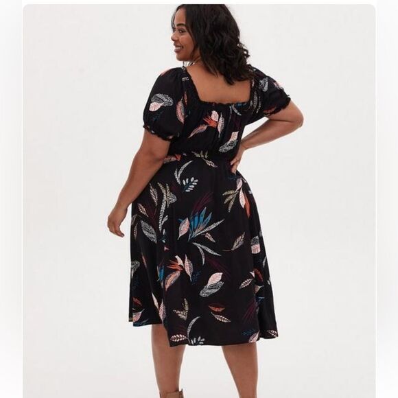 TORRID Midi Challis Puff Sleeve Dress - Picture 2 of 8